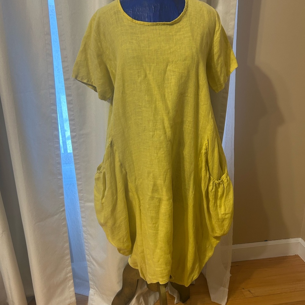 Saga made in Italy Yellow top/ Short Sleeve Dress with Pockets